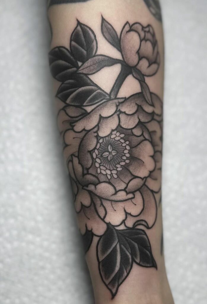 flower_black_and_gray